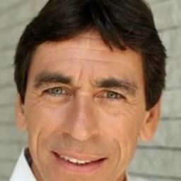 Naseer El-Kadi - 火之戰演員 飾演Nam - tribu Ulam