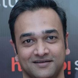 Pratik Dutta - The Storyteller演員 飾演Somit