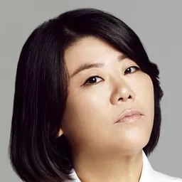 李姃垠 飾演 Kim Bam-soon