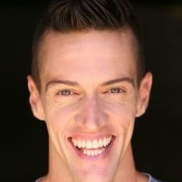 Dustin Ceithamer 飾演 Self