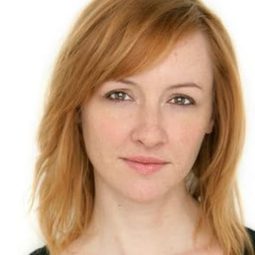 Shelley Dowdy 飾演 University Receptionist