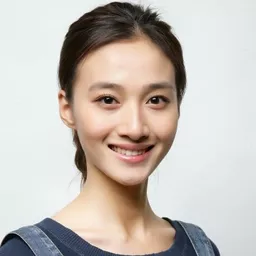 馮文娟 飾演 