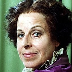 瑪格麗塔‧克羅克 - Peas & Whiskers演員 飾演Mother