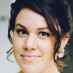 Kelly Bixby 飾演 Spirit Of Christmas Future (singing voice)