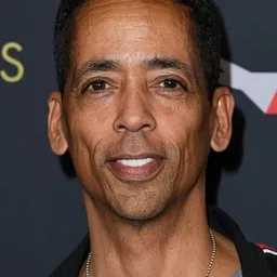 Stephen Williams - 愛樂騎士導演