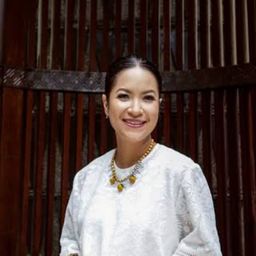 薩麗·妮拉 飾演 Ditto's Mother