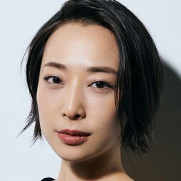 大谷 麻衣 飾演 Megumi Kaneko