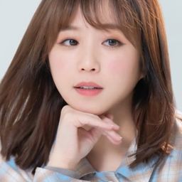 鄭茵聲 飾演 Shen Chia-Yi