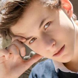 Diego Montessoro 飾演 Chico