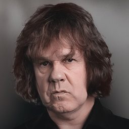 Gary Moore 飾演 Gig Sound Man