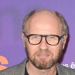 Laurent Bateau - 英雄的歸來演員 飾演Monsieur Dunoyer