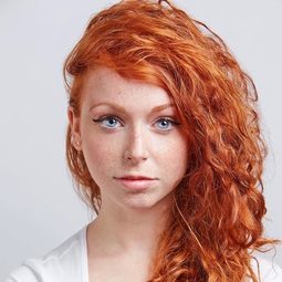 Lindsay Andretta 飾演 Janice Whitaker