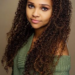 Jazzy Williams 飾演 Ashley