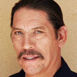 丹尼·特雷霍 - 性罪演員 飾演Ticket Agent