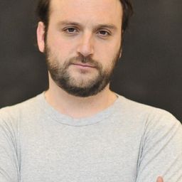 Jean-Jacques Rausin 飾演 