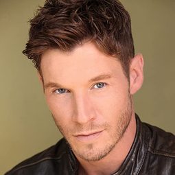 查德·麥克·柯林斯 - 狙擊戰線之刺客終章演員 飾演Brandon Beckett