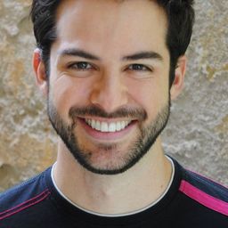 Bruno Dubeux - Pacified演員 飾演Médico