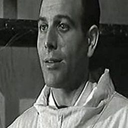 José Marco 飾演 Paride