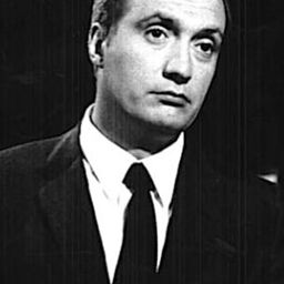 Nando Gazzolo 飾演 Kobras