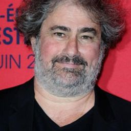 Gustave Kervern 飾演 Le captif sourd muet