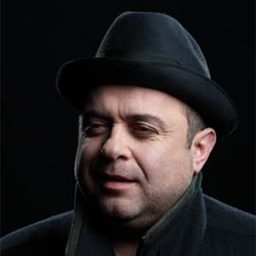 Diyan Machev - 送信到哥本哈根演員 飾演Party Guest