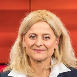 Kristina Dunz - Angela Merkel - Im Lauf der Zeit演員 飾演Self