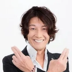 加藤鷹 飾演 Himself