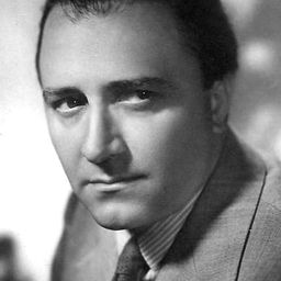 Enrico Glori - 巨人的決鬥演員 飾演