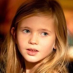 Hannah Castel Chiche - 真實芳言演員 飾演L'actrice qui joue Amy à 10 ans
