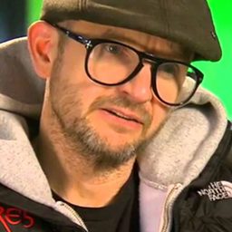 Jeremy Bolt 飾演 Self