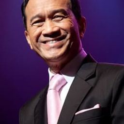 Setha Sirachaya 飾演 