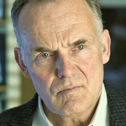 Matt Cooke 飾演 Jim Bradley