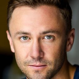 摩根·大衛·瓊斯 - Pride, Prejudice and Mistletoe演員 飾演Carl Downs