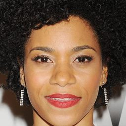Kelly McCreary 飾演 Eartha Kitt