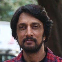 蘇迪普 飾演 Aslam Khan