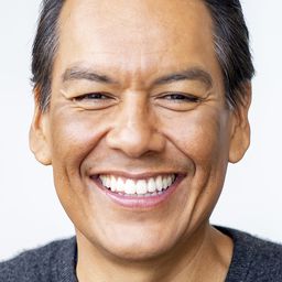 Bird Runningwater 飾演 Self