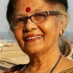 Tapati Munshi 飾演 Boudi