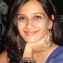 Alishka Varde 飾演 Sandhya 'Bombs'