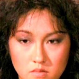 李殿朗 飾演 Che-che