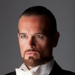 Riccardo Zanellato 飾演 Bonzo