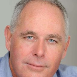 Dane Carson 飾演 Mr. Mathers