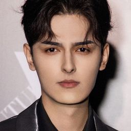 艾爾番·艾則孜 飾演 Abdul