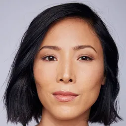 茱莉·賽爾達 - 度假好友2：加勒比之亂演員 飾演Mrs. Kim