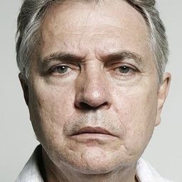 諾里瓦·瑞佐 飾演 Bento