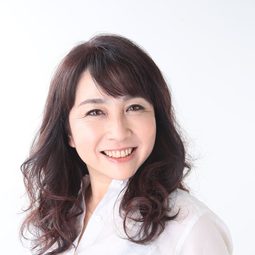 村松恭子 - Mogura演員 飾演2nd Violin