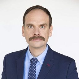 大衛·圖埃納 飾演 Ketchup Master