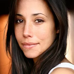 Shyla Marlin - 痞子把辣妹演員 飾演Shyla