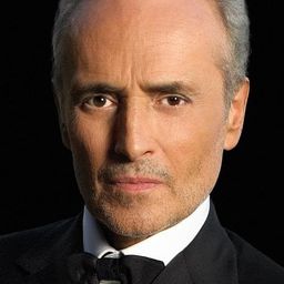 José Carreras 飾演 