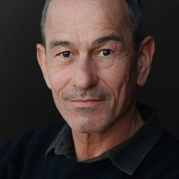 Thomas Gerber - 把悲傷留給布巴演員 飾演Jon