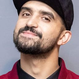 蒂亞戈·文圖拉 飾演 Himself